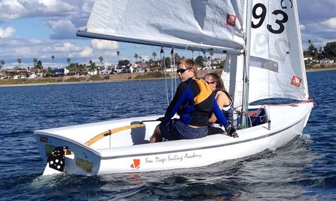 UCSD Sailing Team on the water